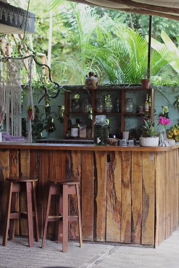Hermosa Cabana Con Vista A La Laguna, En 5Ta Av. Bacalar