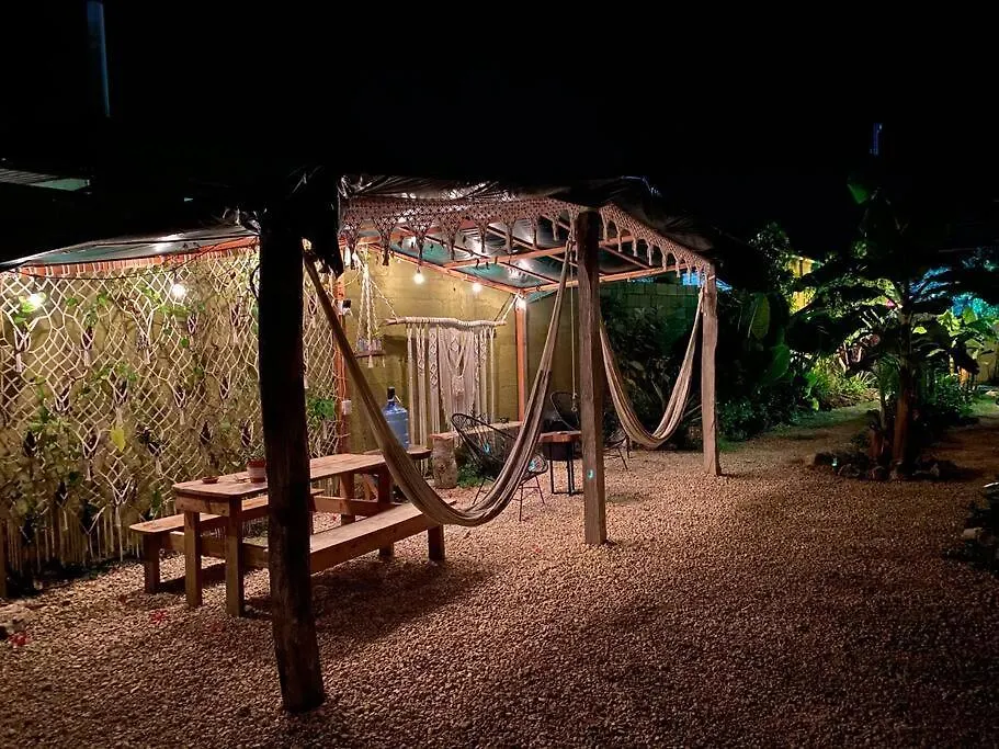 Hermosa Cabana Con Vista A La Laguna, En 5Ta Av. Bacalar