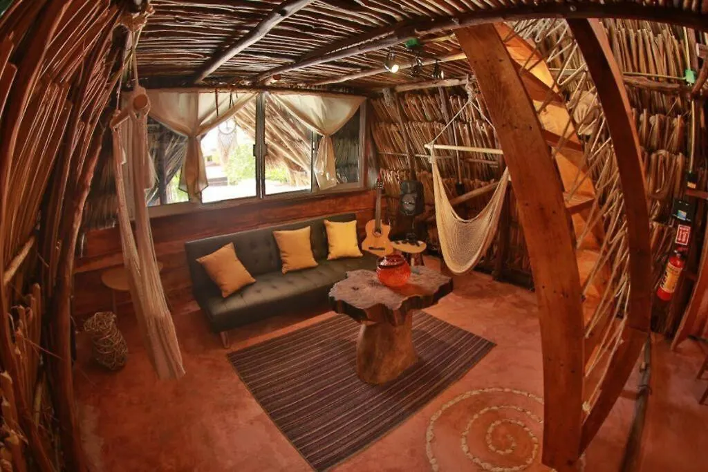 Hermosa Cabana Con Vista A La Laguna, En 5Ta Av. Bacalar Mexico